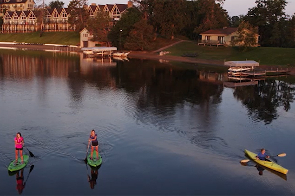 Maddens Resort on Gull Lake