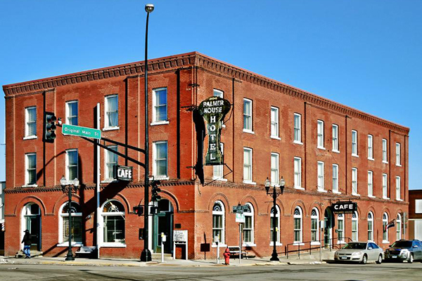 Palmer House Hotel Sauk Centre / Photo Credit Kerry Peterson